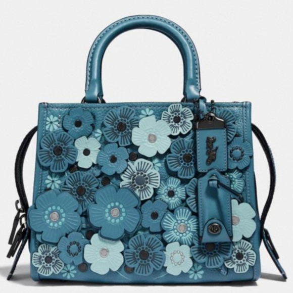 rogue 25 with tea rose